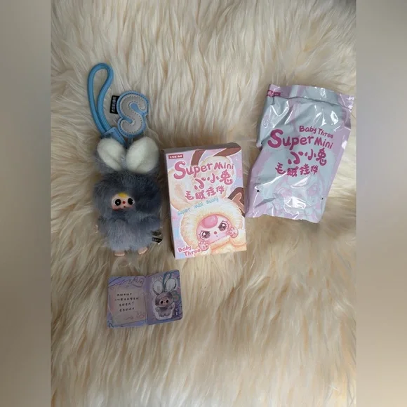 Baby three super mini bunny letter S - Picture 2 of 2